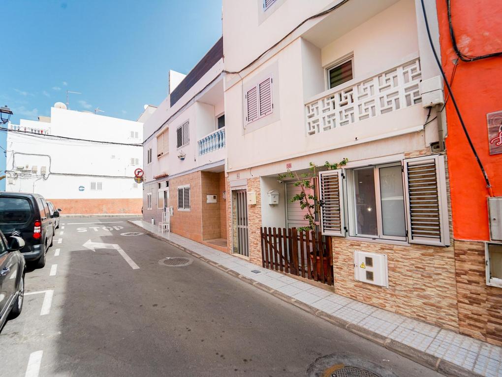 Façade : Appartement de ville en vente à  Arguineguín Casco, Gran Canaria   : Ref 05798-CA