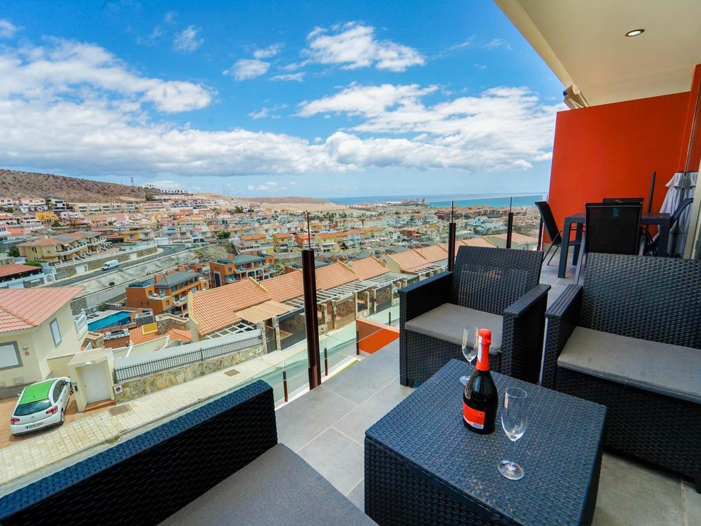 Balcón : Apartamento  en venta en Residencial Ventura,  Arguineguín, Loma Dos, Gran Canaria con garaje : Ref 05813-CA