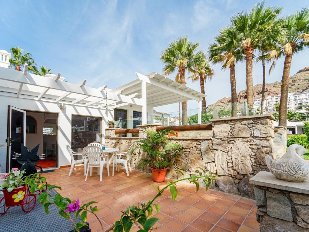 Terraza : Bungalow en venta en Ocean Beach Club,  Playa del Cura, Gran Canaria , en primera línea  : Ref 05875-CA