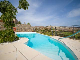 Maison individuelle en vente à  Salobre Golf, Gran Canaria  avec garage : Ref SG0033-3880