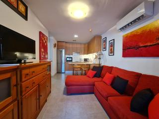 Appartement te huur in Jardin Paraiso,  Playa del Cura, Gran Canaria  met zeezicht : Ref 05790-CA