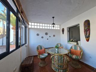 Appartement te huur in Jardin Paraiso,  Playa del Cura, Gran Canaria  met zeezicht : Ref 05790-CA