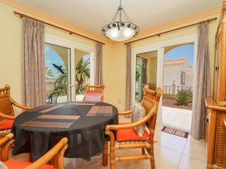 Dining room : Single family house for sale in  Arguineguín, Loma Dos, Gran Canaria  with sea view : Ref 05795-CA