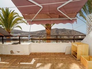 Terras : Appartement te koop in Jacaranda,  Puerto Rico, Gran Canaria  met zeezicht : Ref 05796-CA