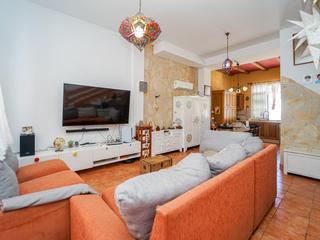 Woonkamer : Tussenwoning  te koop in  Mogán, Pueblo de Mogán, Gran Canaria  : Ref 05827-CA