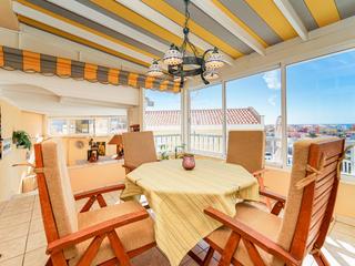 Terras : Tussenwoning  te koop in  Arguineguín, Loma Dos, Gran Canaria met garage : Ref 05905-CA