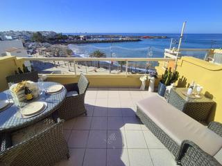 Apartamento , en primera línea en venta en  Arguineguín Casco, Gran Canaria con vistas al mar : Ref A907S