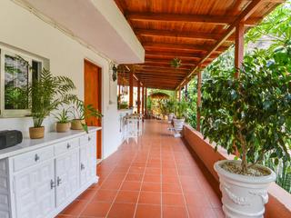 Terrasse : Städtische Immobilie  zu kaufen in  Cercados de Espino, Gran Canaria  : Ref S0065